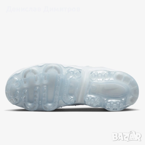 Nike Vapormax plus 100% оригинал , снимка 3 - Маратонки - 52777544
