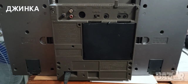 Продавам радиокасетофон HITACI TRK-9100, снимка 2 - Плейъри, домашно кино, прожектори - 53237392