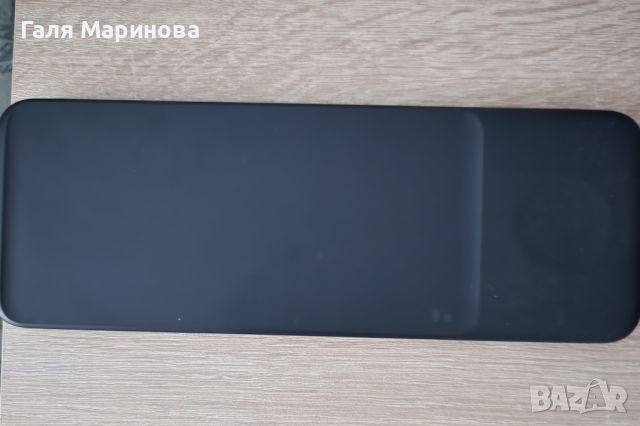 Безжично зарядно Samsung , снимка 2 - Безжични зарядни - 45526934