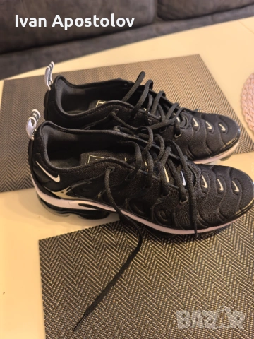 Nike Air VaporMax Plus, снимка 10 - Маратонки - 53003854