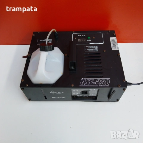 НАЙ ДОБРАТА ОФЕРТА EUROLITE NSF-250 LED DMX Hybrid Spray Fogger