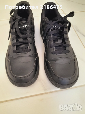 Дамски Adidas маратонки, снимка 4 - Маратонки - 52400298