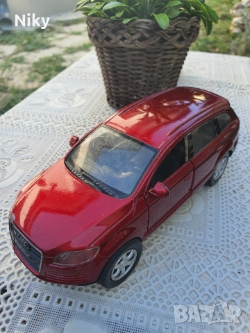 Audi Q7 1:32 