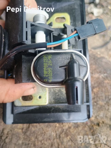 БРАВА ЗА БАГАЖНИК MERCEDES W208 A2088000375, снимка 3 - Части - 50573940