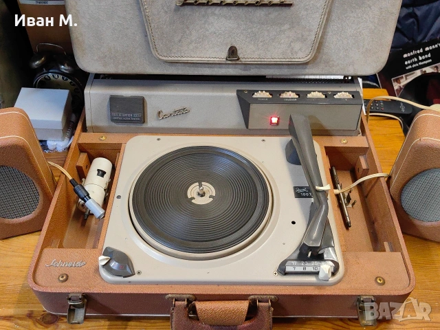 Лампов грамофон Schneider , снимка 2 - Грамофони - 53366805