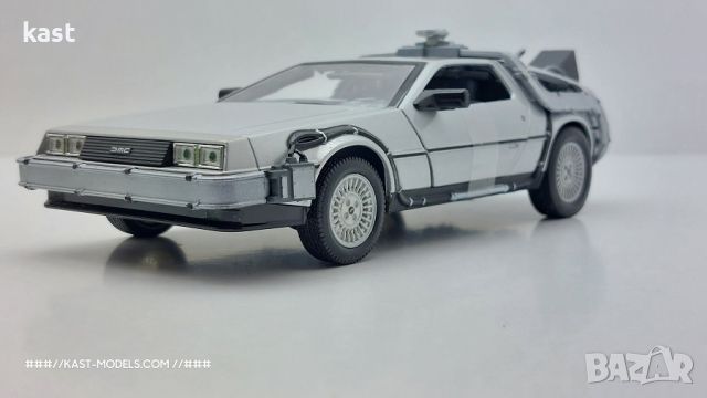 KAST-Models Умален модел на DeLorean Back to the Future I Welly 1/24, снимка 2 - Колекции - 45452753