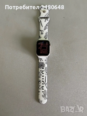 Apple Watch SE (2025), GPS, Корпус Starlight Aluminium 40mm, Starlight Sport Band - M/L, снимка 7 - Аксесоари за Apple - 54298481