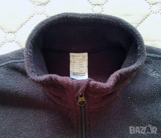Страхотен полар за зимни спортове, размер 143-152, 10-11 години, снимка 3 - Детски пуловери и жилетки - 51749324