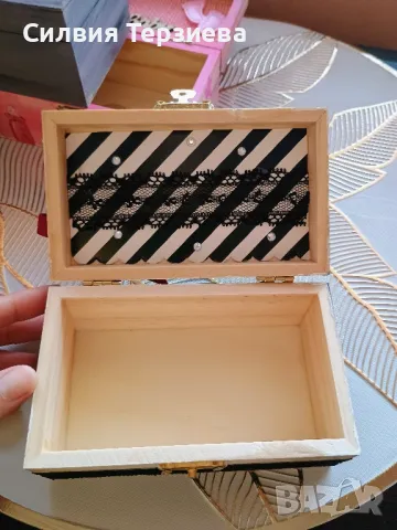 Подарък за абитуриентски бал - Ръчно изработена дървена кутия за подарък , снимка 2 - Декорация за дома - 49710929