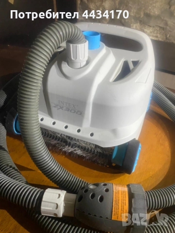 Спешно! Робот за почистване на басейн Intex ZX300 Deluxe – Отлично състояние, снимка 2 - Басейни и аксесоари - 53315740