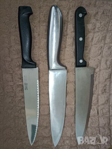 Три големи готварски ножа по 12 лв за брой