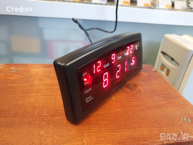 НОВ! Настолен електронен часовник с дата, термометър и аларма. По 25лв./бр., снимка 8 - Други - 51975681