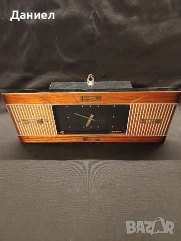 Стар стенен часовник , снимка 3 - Антикварни и старинни предмети - 53933370