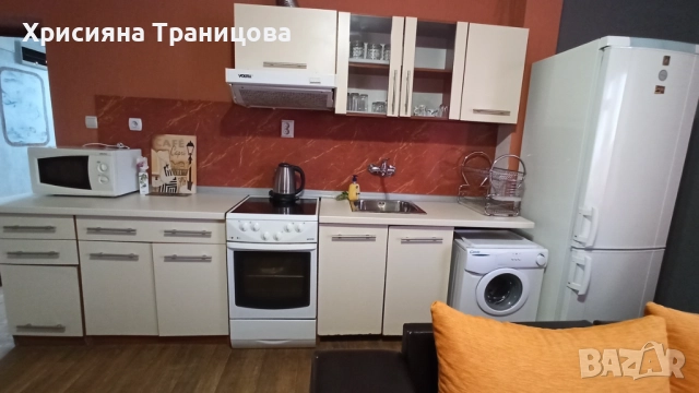 3-ен апартамент с паркомясто в Поморие , снимка 3 - Апартаменти - 52577605