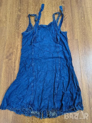Синя рокля, снимка 1