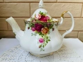 ROYAL ALBERT красив чайник от Англия от костен порцелан, снимка 1