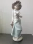 НАО ЛАДРО испанска порцеланова фигура на момиче с гълъб/NAO Lladro статуетка 24см, снимка 1