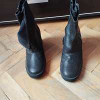 Обувки на платформа , снимка 2 - Дамски обувки на ток - 44989227