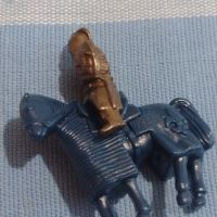Метална фигура играчка KINDER SURPRISE Рицар на кон рядка за КОЛЕКЦИОНЕРИ 22969, снимка 9 - Колекции - 45464766