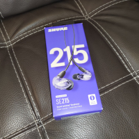 Shure SE215, Висококачествени In-Ear слушалки, Черни, Нови, Неотваряни, снимка 3 - Слушалки и портативни колонки - 45022284