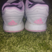 Детски маратонки Adidas, снимка 2 - Детски обувки - 45023528