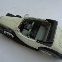 1:43 SOLIDO ROLLS ROYSE PHANTOM ИГРАЧКА КОЛИЧКА МОДЕЛ, снимка 5 - Колекции - 45863622