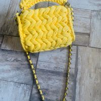 НОВА плетена чанта , снимка 2 - Чанти - 45605567