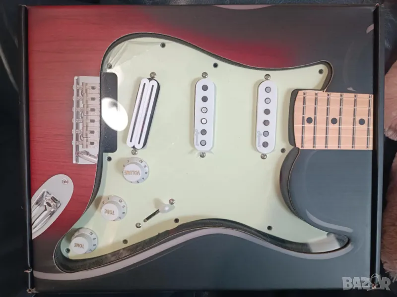 Roswell Stratocaster H-S-S Alnico 5 Pickguard, снимка 1