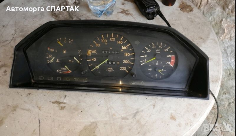 Километраж Mercedes-Benz E дизел (W124) 2.0 200 D, снимка 1