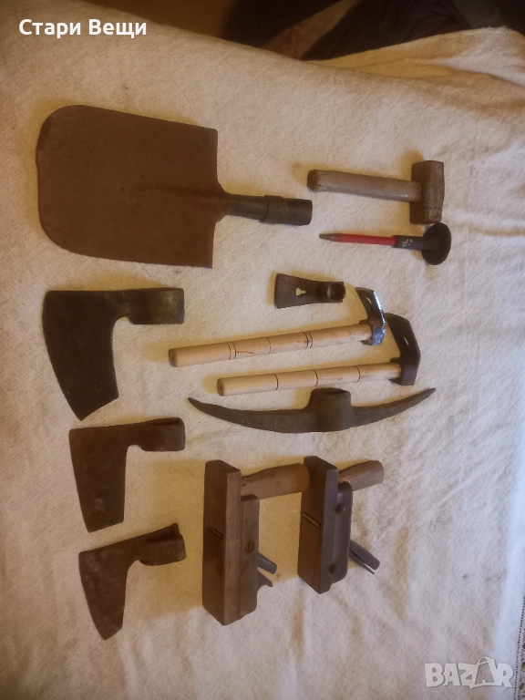 Стари инструменти брадви ножове, снимка 1