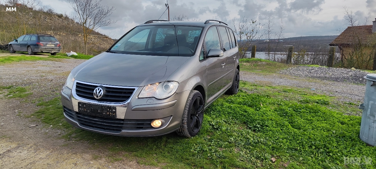 Фолксваген Туаран 105к Феис 6скорости, снимка 1