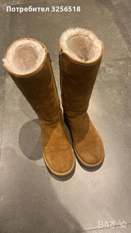 Дамски зимни ботуши UGG, снимка 1