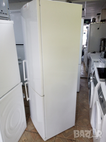 Комбиниран хладилник с фризер с два компресора Бош Bosch 2 години гаранция!, снимка 2 - Хладилници - 45032161