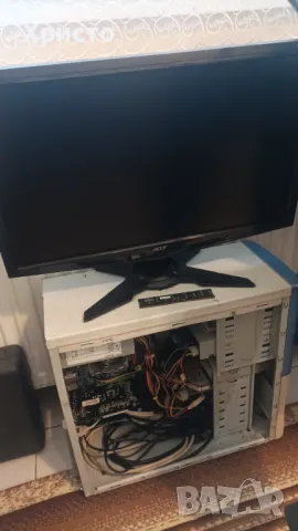 Настолен компютър и монитор Acer G225HQV, снимка 4 - За дома - 50007458
