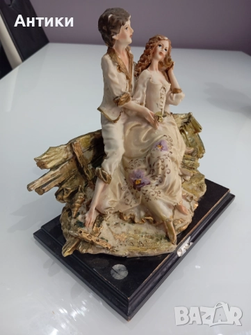 Стара порцеланова фигура Capodimonte колекционерска , снимка 5 - Статуетки - 52661332