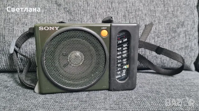 Ретро радио Sony ICF-S75W, снимка 2 - Радиокасетофони, транзистори - 49979869