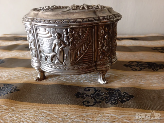 Барокова кутия за бижута