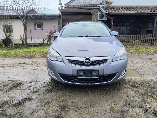 Opel Astra J 1.7 diesel 2011 , снимка 3 - Автомобили и джипове - 48227044