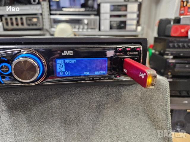 Авто радио JVC KD-R921BT  В отлично техническо и визуално състояние., снимка 4 - Аксесоари и консумативи - 53491829