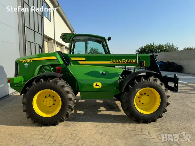 Телескопичен товарач John Deere 3200, снимка 4 - Селскостопанска техника - 47125975