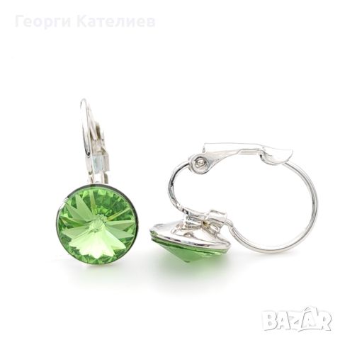 Сваровски Обеци С Висящи Кристали В Зелен Цвят-Peridot 9мм, снимка 2 - Обеци - 46290599