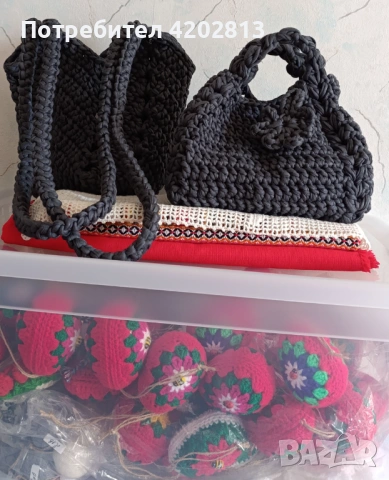 Ръчна изработка . Дамска чанта , плетена на една кука , снимка 4 - Чанти - 53713754