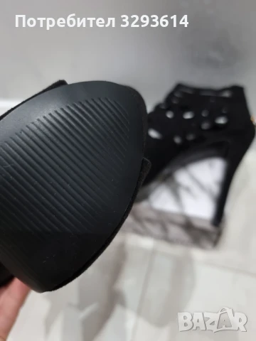 Черни обувки на висок ток и платформа , снимка 3 - Дамски обувки на ток - 50491804