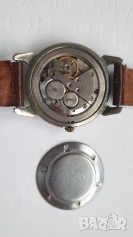 Мъжки часовник Кировски, снимка 5 - Антикварни и старинни предмети - 45810177