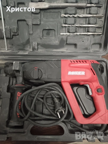 Електрически перфоратор Raider RD-HD40. , снимка 2 - Перфоратори - 53865330