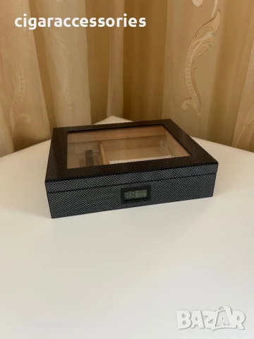 Хумидор за пури – испански кедър, карбонов дизайн, хигрометър, снимка 6 - Табакери - 38252604