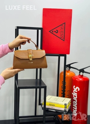 Guess ✨Дамски Чанти , снимка 6 - Чанти - 53737202