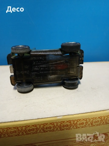 Стари метални колички 1/64 разни., снимка 7 - Колекции - 53476811