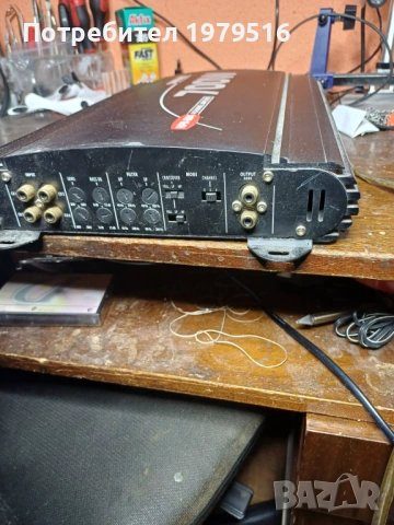 Продавам работещ усилвател за кола , снимка 2 - Ресийвъри, усилватели, смесителни пултове - 53915655