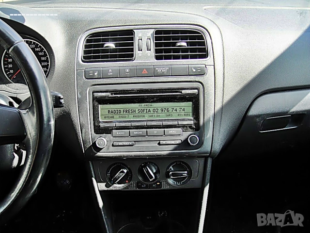 Фолсваген Поло 1.6 TDI на части, снимка 11 - Автомобили и джипове - 51893655